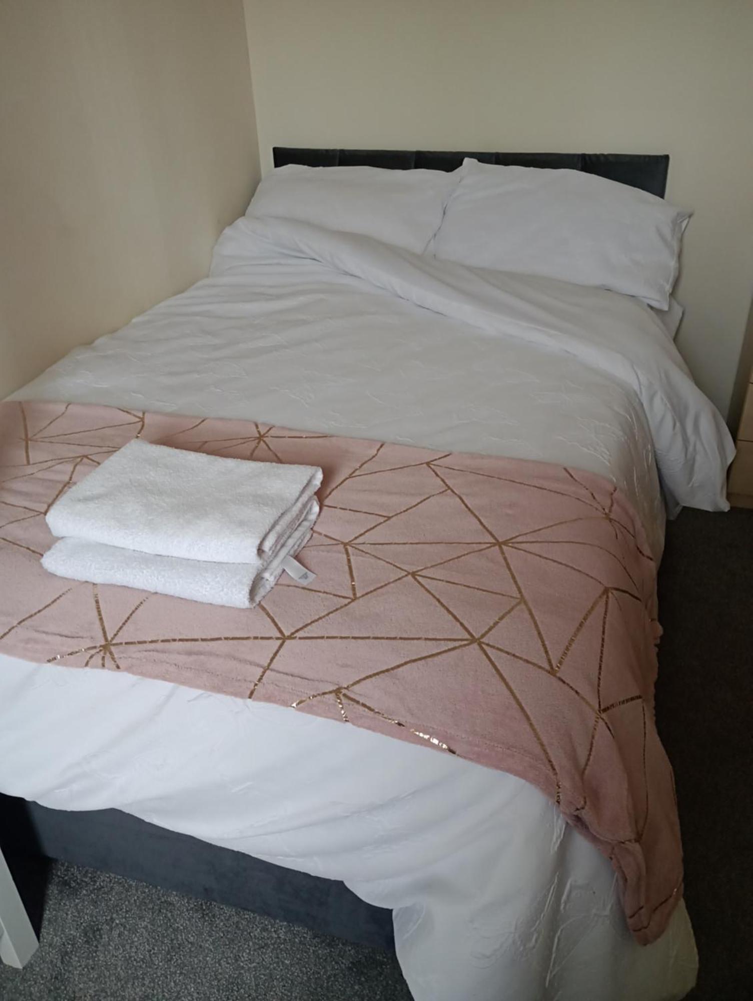 Milton Keynes Lettings Appartement Buitenkant foto